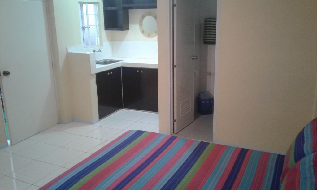Christopher B&B And Apartments (Adults Only) Paranaque City Extérieur photo
